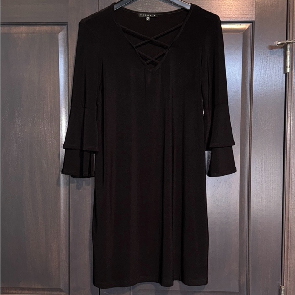 Tiana B. NWT Women's Black knee‎ length Dress Size M